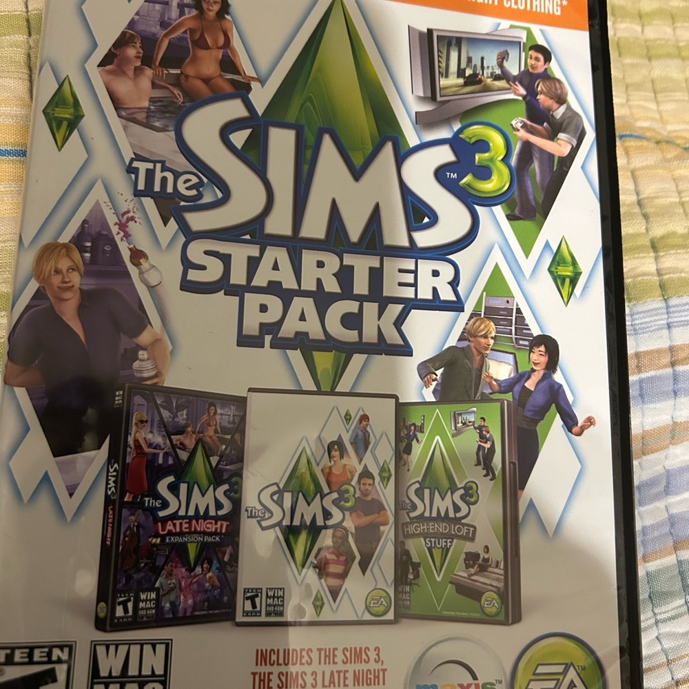 Sims 3 starter pack dvd,  brand new.  Never used. 3 games in 1.